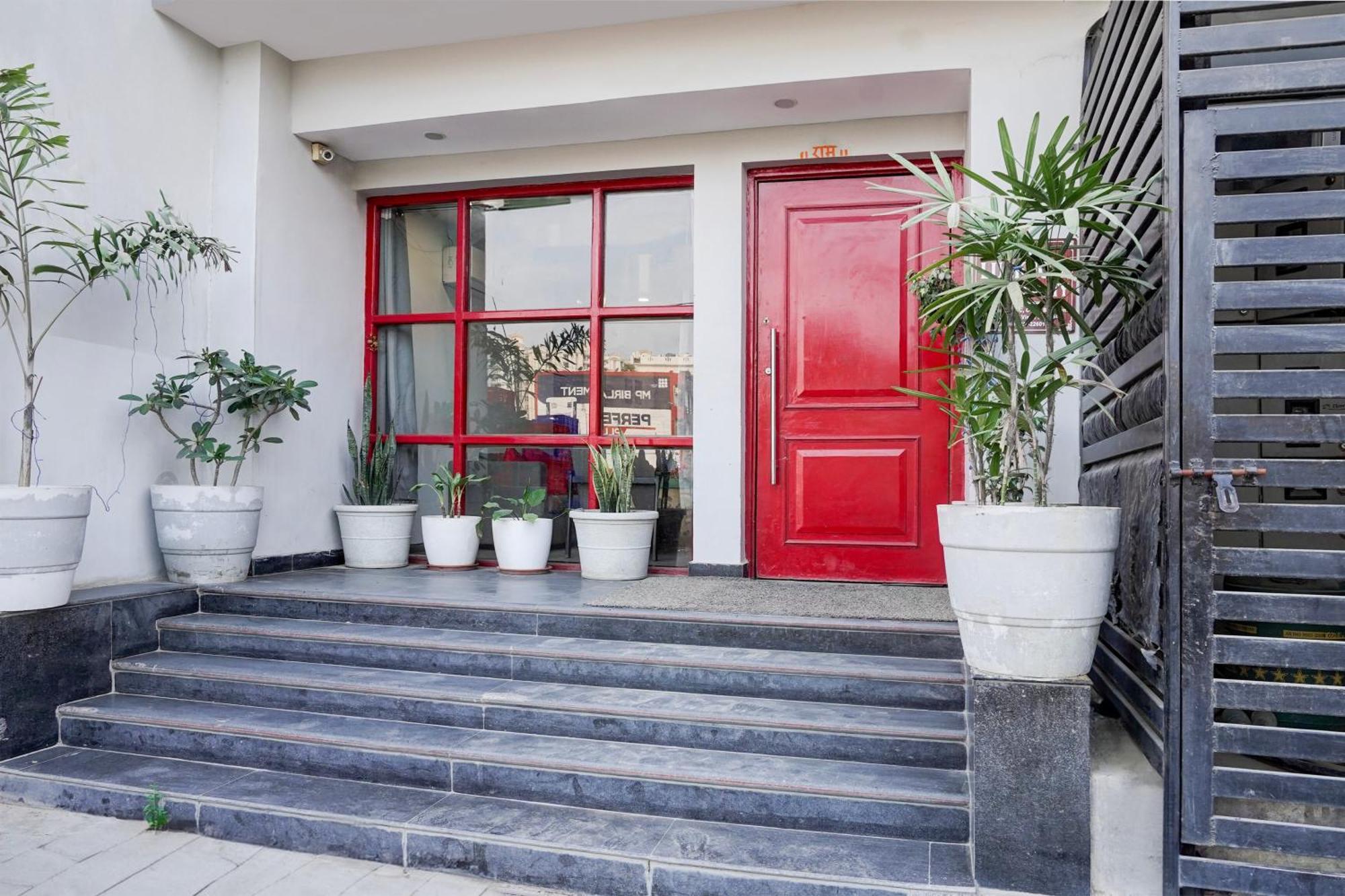 Super Townhouse Gomti Nagar Sector 6 Near Ekana Stadium Лакхнау Екстер'єр фото