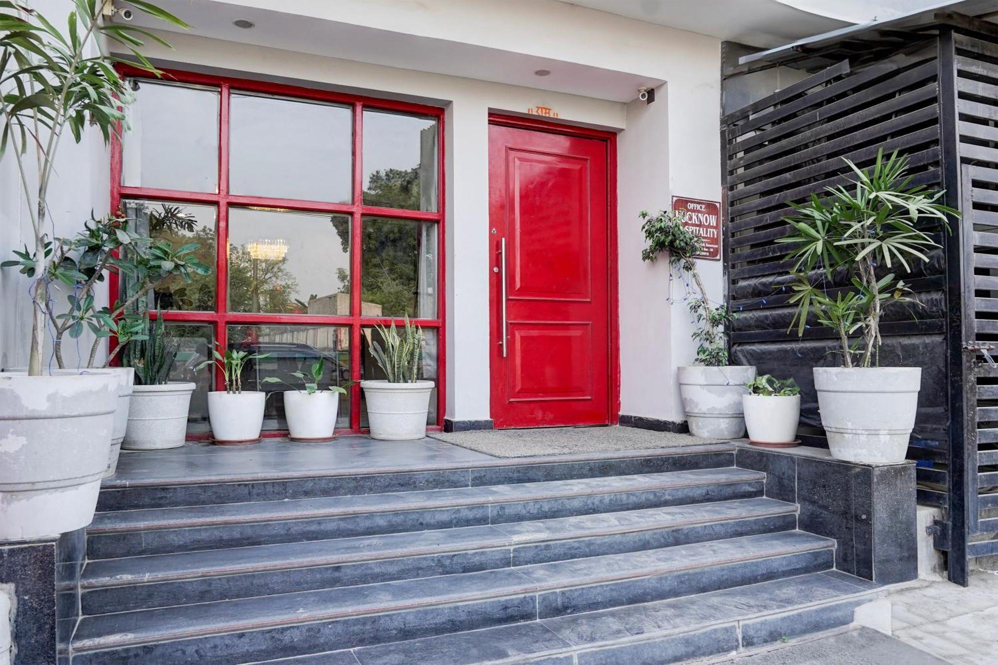 Super Townhouse Gomti Nagar Sector 6 Near Ekana Stadium Лакхнау Екстер'єр фото