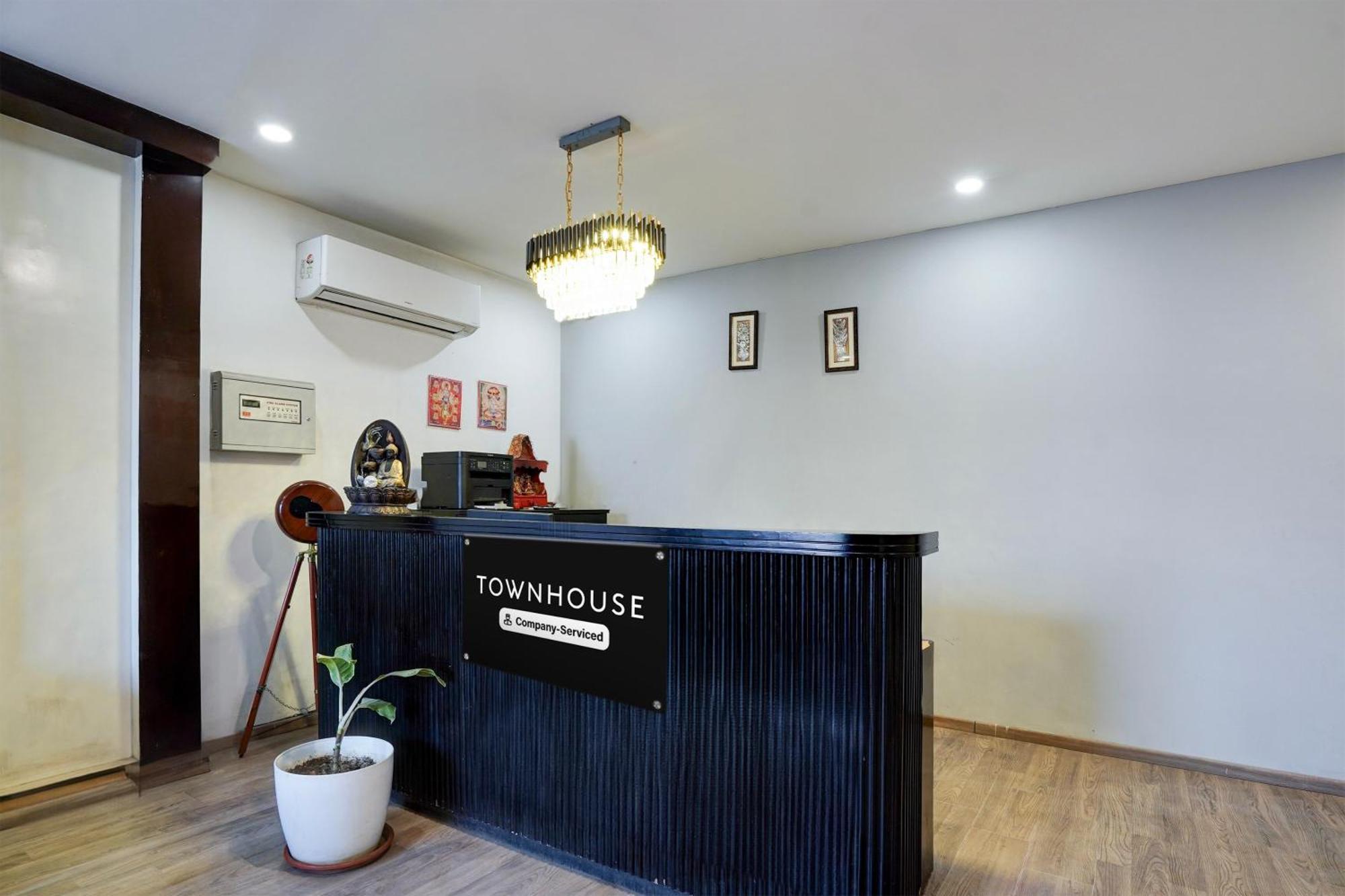 Super Townhouse Gomti Nagar Sector 6 Near Ekana Stadium Лакхнау Екстер'єр фото